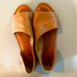 Sole Society Sandals Colvan cognac Leather Flats Cut Out Open Toe